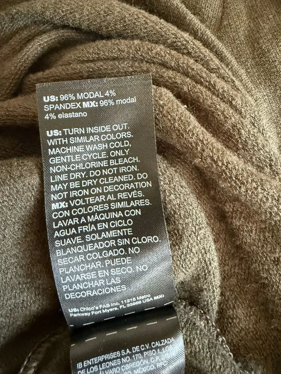 White House Black Market Button Up with Top Gold Buttons Green Medium EUC - Picture 4 of 6